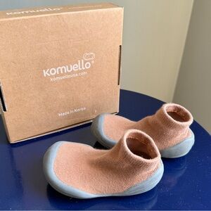 Komuello toddle shoes (12-18 months)